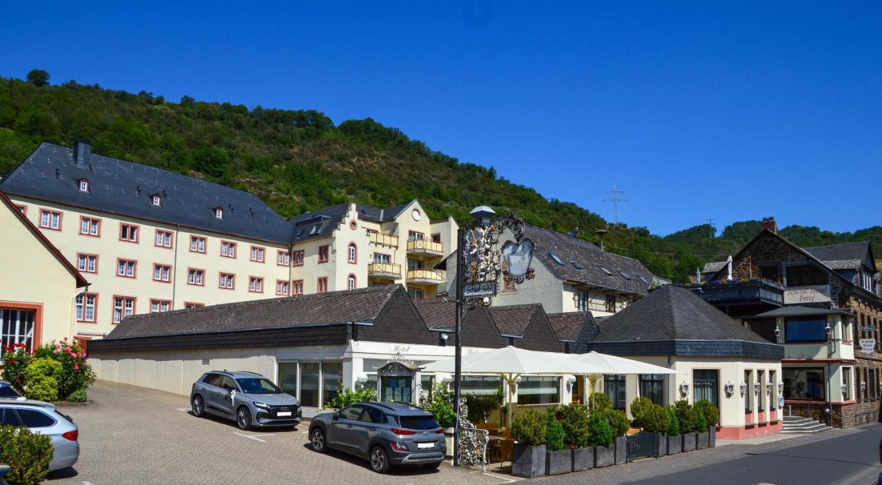 Schloss-Hotel Petry Трайс-Карден Экстерьер фото